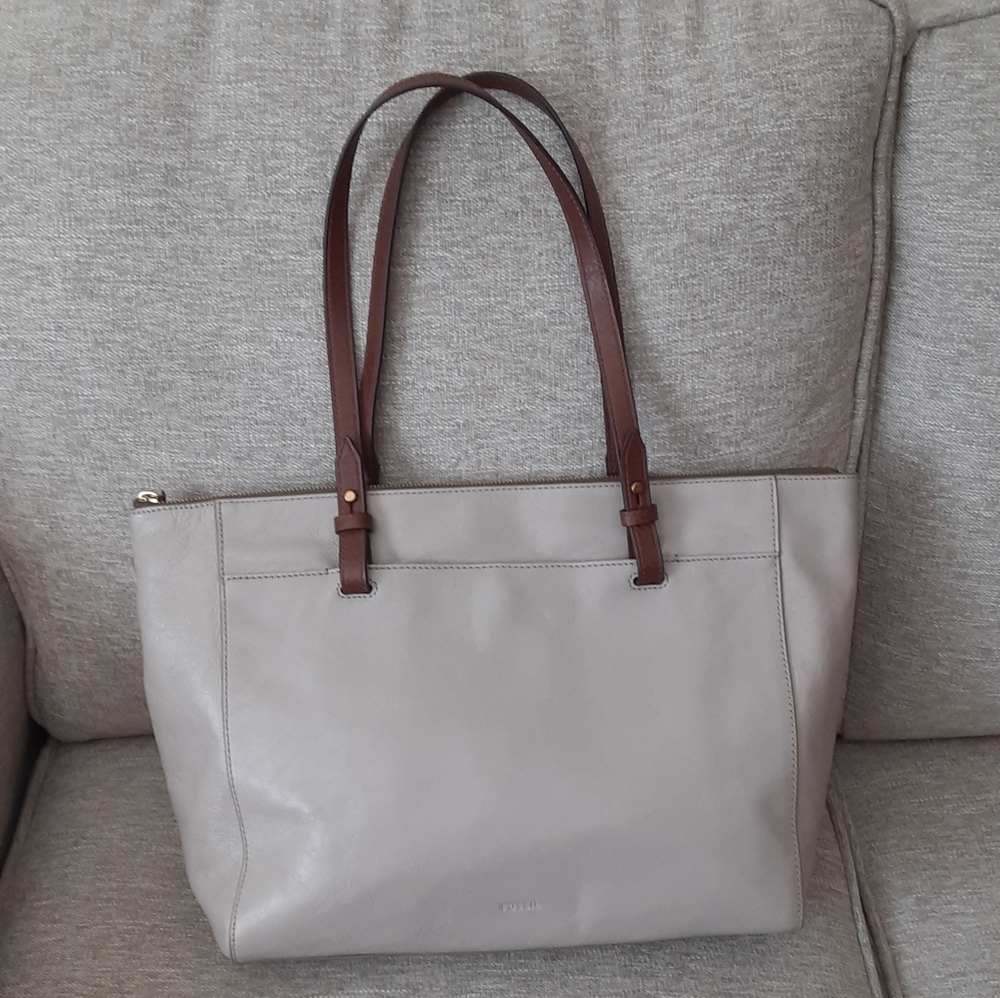 Fossil Beige Tote with Brown Straps